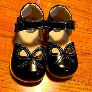 Livie and Luca size 11 girls shoe black